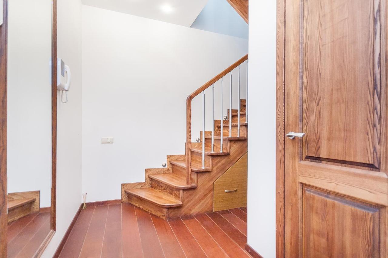 Central Apartment In Gedimino Av By Urban Rent VNO Exterior photo