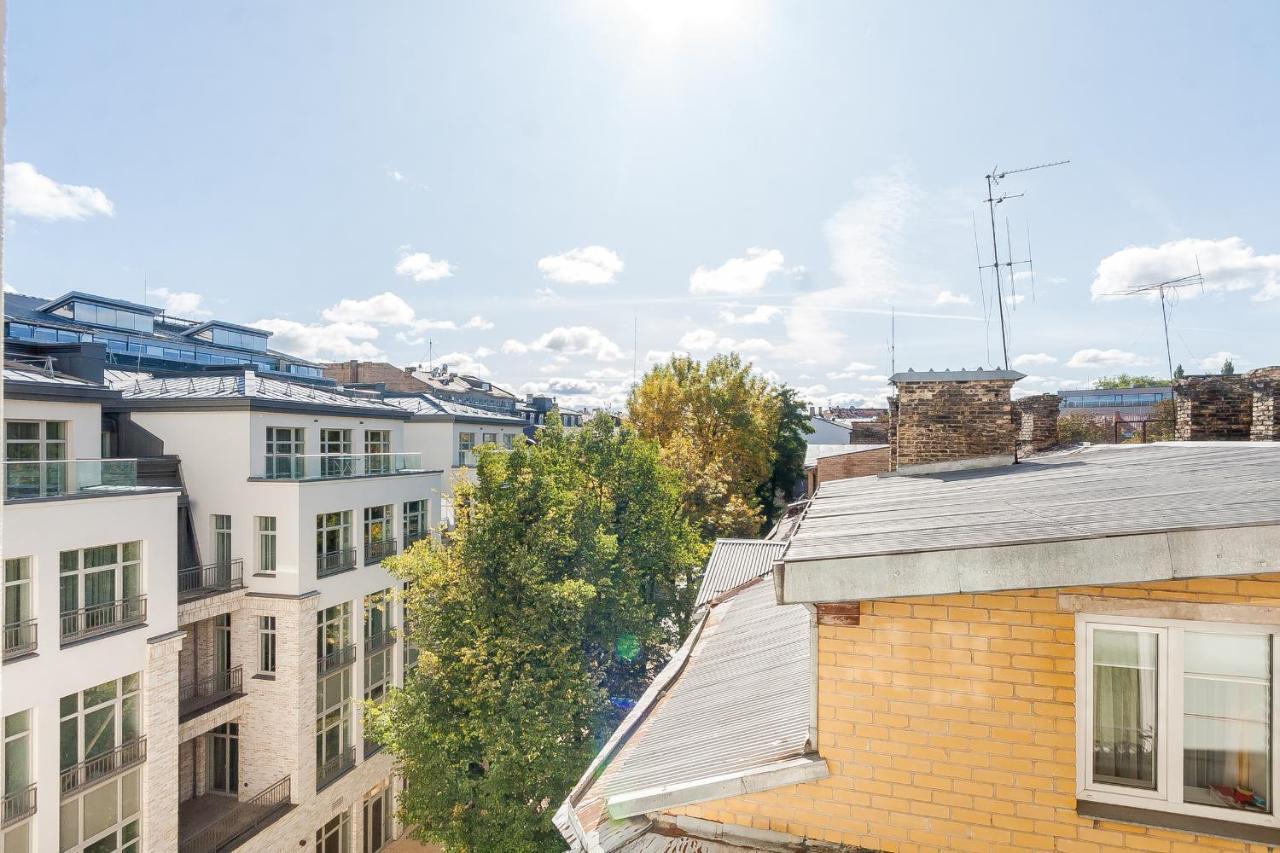 Central Apartment In Gedimino Av By Urban Rent VNO Exterior photo